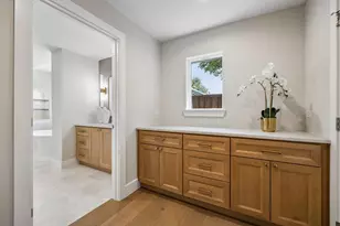 6936 Lupton Dr, Dallas, TX 75225 - Photo 23