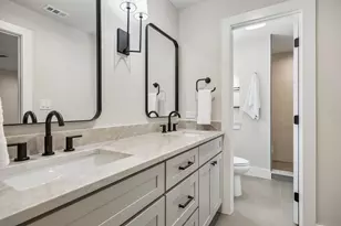 6936 Lupton Dr, Dallas, TX 75225 - Photo 29