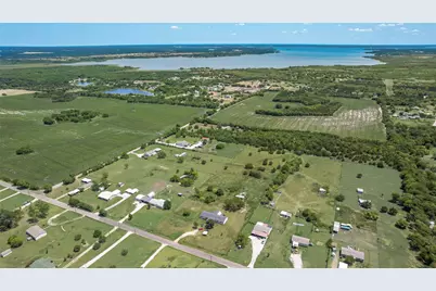 8910 County Road 3602, Quinlan, TX 75474 - Photo 3