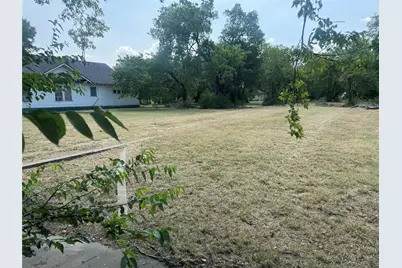 907 Buck Street, Gainesville, TX 76240 - Photo 21