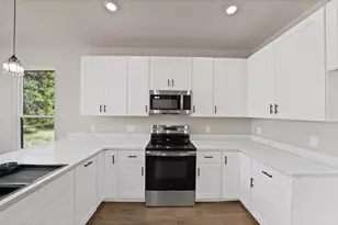 4713 Llano St, Granbury, TX 76048 - Photo 13