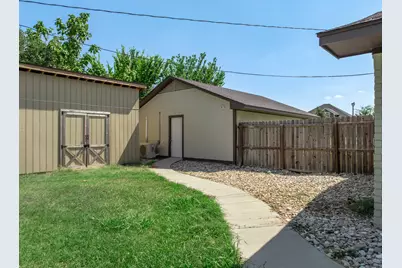 141 Swan, Waco, TX 76708 - Photo 11