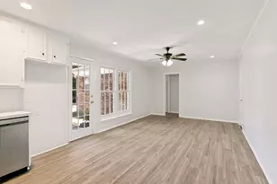 612 Forest Ln, Hurst, TX 76053 - Photo 9