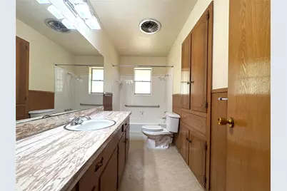 1620 N Houston School Road, Lancaster, TX 75134 - Photo 31
