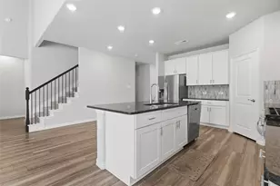 11028 Cacao Dr, Fort Worth, TX 76108 - Photo 9