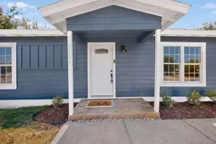 5586 Pinson St, Fort Worth, TX 76119 - Photo 3