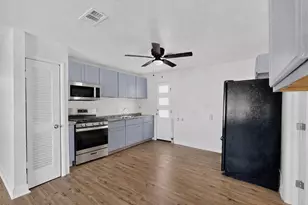 5586 Pinson St, Fort Worth, TX 76119 - Photo 9