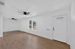 5586 Pinson St, Fort Worth, TX 76119 - Photo 13