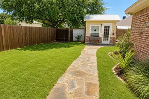 809 Mesa Dr, Sanger, TX 76266 - Photo 13