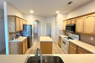 7417 Alverstone Dr, Fort Worth, TX 76120 - Photo 3