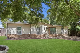 1218 Diana Dr, Arlington, TX 76011 - Photo 3