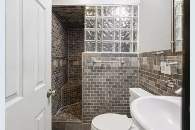 1218 Diana Drive, Arlington, TX 76011 - Photo 17