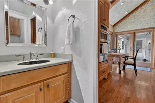 1606 W Shady Grove Rd, Irving, TX 75060 - Photo 17