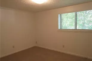 113 Shadybrook Dr, DeSoto, TX 75115 - Photo 9