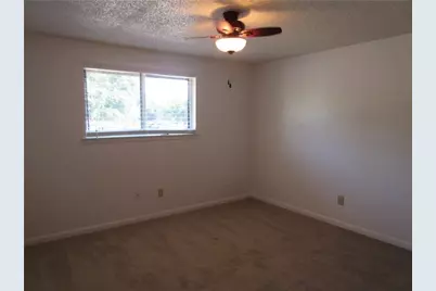 113 Shadybrook Drive, DeSoto, TX 75115 - Photo 7
