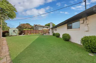 9555 Vinewood Dr, Dallas, TX 75228 - Photo 31