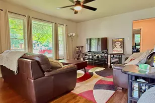1009 Denton St, Denton, TX 76201 - Photo 5