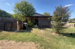 506 N Avenue X, Clifton, TX 76634 - Photo 3