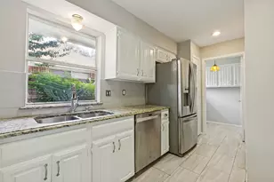 3806 Bellaire Dr, Garland, TX 75040 - Photo 15