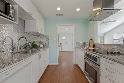 907 Wedgewood Way, Richardson, TX 75080 - Photo 9