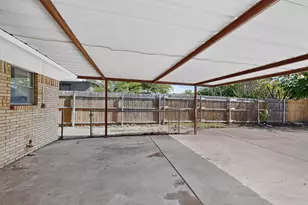 5451 Lubbock Ave, Fort Worth, TX 76133 - Photo 33
