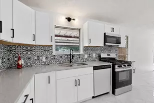 5451 Lubbock Ave, Fort Worth, TX 76133 - Photo 1