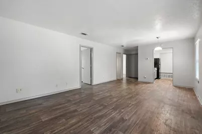 1108 N Elm Street #8, Denton, TX 76201 - Photo 11