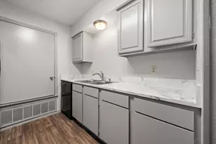1108 N Elm St, Denton, TX 76201 - Photo 15