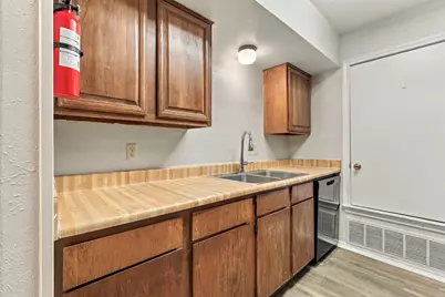 1108 N Elm Street #7, Denton, TX 76201 - Photo 7