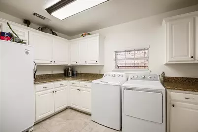 109 Casas Del Sur Street, Granbury, TX 76049 - Photo 25