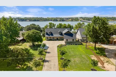 109 Casas Del Sur Street, Granbury, TX 76049 - Photo 37
