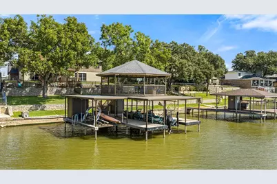 109 Casas Del Sur Street, Granbury, TX 76049 - Photo 35