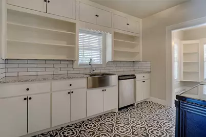 1511 Clover Lane, Fort Worth, TX 76107 - Photo 5
