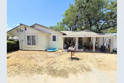 309 Decatur Street, Bowie, TX 76230 - Photo 3