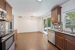 400 Harrington Ln, Euless, TX 76039 - Photo 5