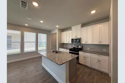 588 Hutchinson Lane, Lewisville, TX 75077 - Photo 3