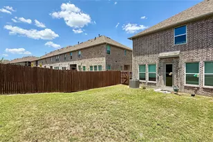 588 Hutchinson Ln, Lewisville, TX 75077 - Photo 25