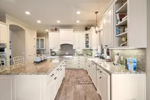 1608 Ridgewood Dr, Waco, TX 76710 - Photo 23