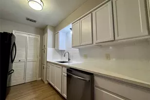 1505 Bellaire Dr, Grapevine, TX 76051 - Photo 9
