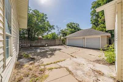 3824 Rusty Dell Street, Fort Worth, TX 76111 - Photo 33
