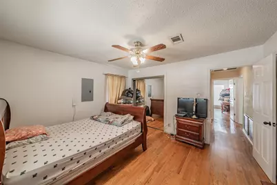 3824 Rusty Dell Street, Fort Worth, TX 76111 - Photo 23