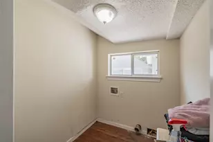 3824 Rusty Dell St, Fort Worth, TX 76111 - Photo 11
