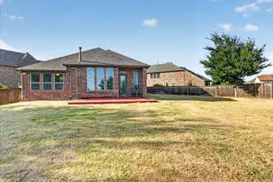 7220 Notre Dame Dr, Irving, TX 75063 - Photo 15