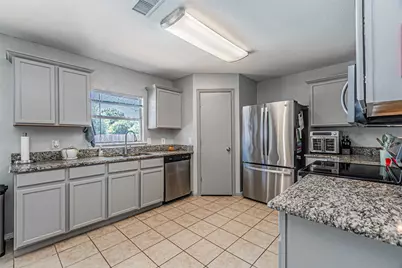 1125 Greenbend Drive, Denton, TX 76210 - Photo 9