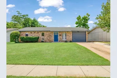 936 Elmwood Drive, Lewisville, TX 75067 - Photo 3