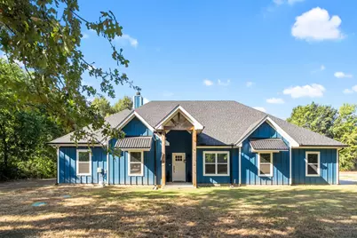 914 Pin Oak Street, Trinidad, TX 75163 - Photo 1
