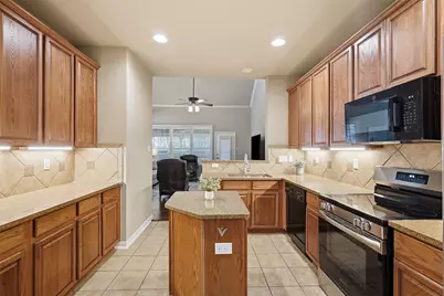 1724 Brookview Drive, Carrollton, TX 75007 - Photo 11
