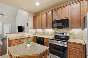 1724 Brookview Dr, Carrollton, TX 75007 - Photo 13
