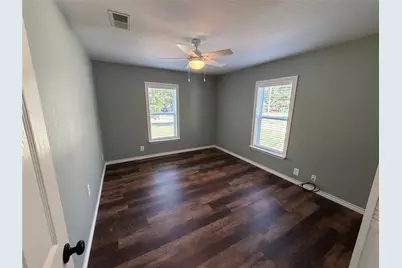 513 W Water Street, Weatherford, TX 76086 - Photo 9