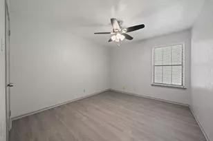 1108 N Elm St, Denton, TX 76201 - Photo 15